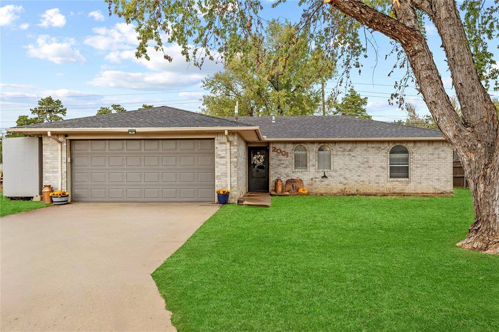 2001 E Serenade ST, Weatherford, OK 73096