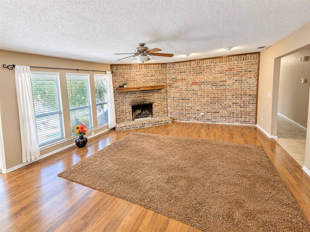 2104 Oak Brook Drive, Richardson, TX 75081