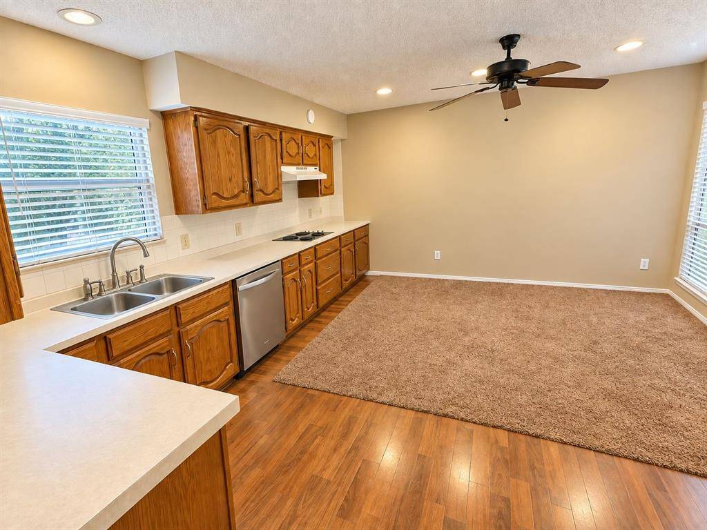 2104 Oak Brook Drive, Richardson, TX 75081