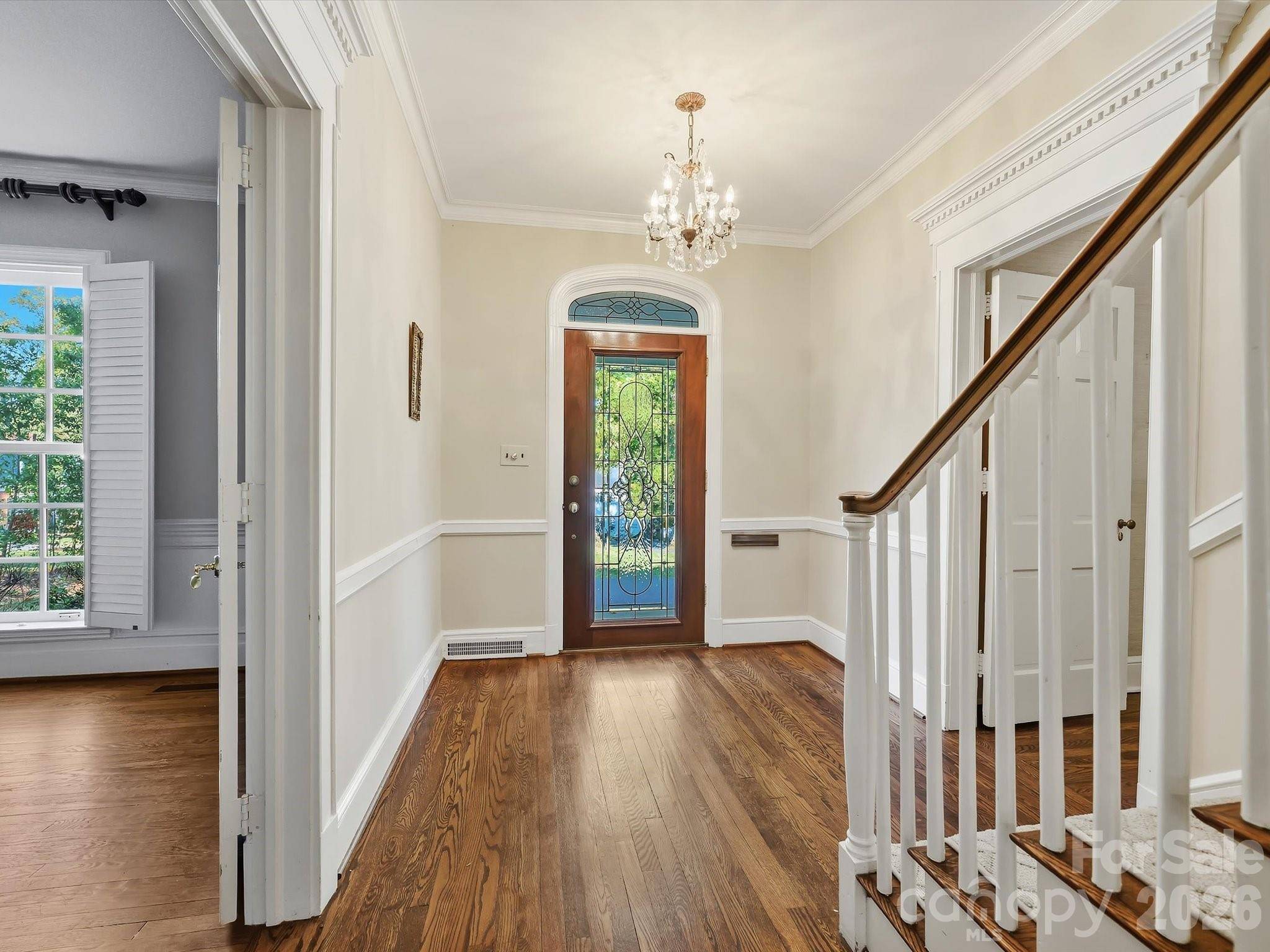 2035 Pinewood CIR, Charlotte, NC 28211