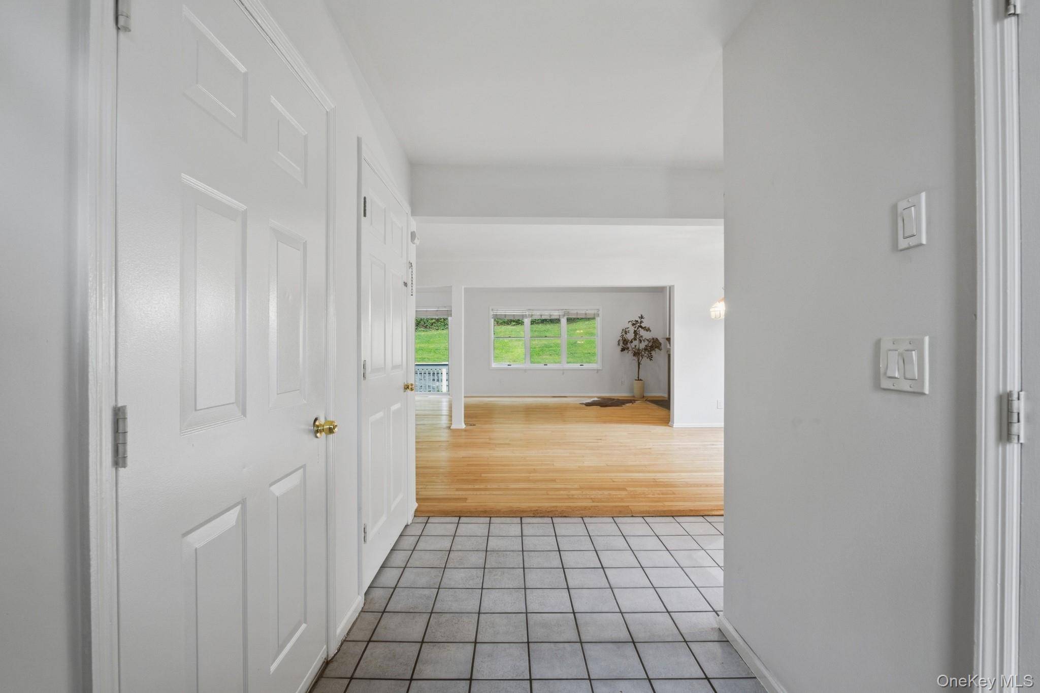 1452 Iroquois ST, Shrub Oak, NY 10588