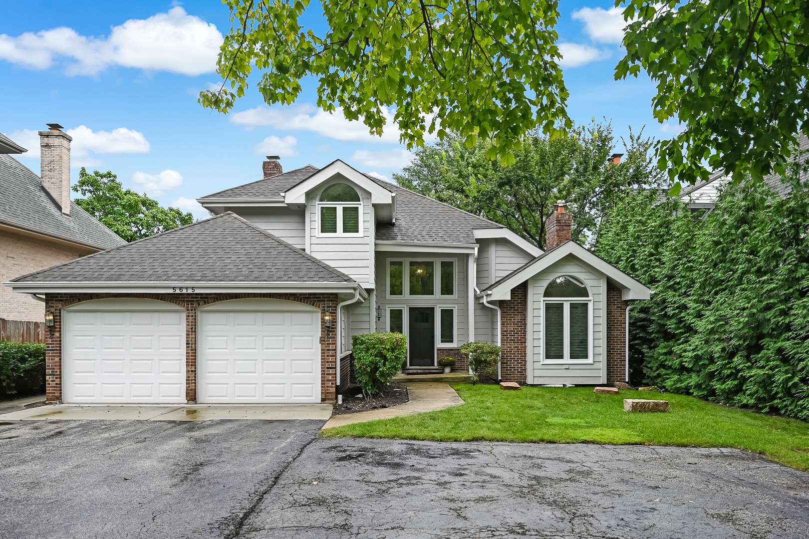 5615 S Elm ST, Hinsdale, IL 60521