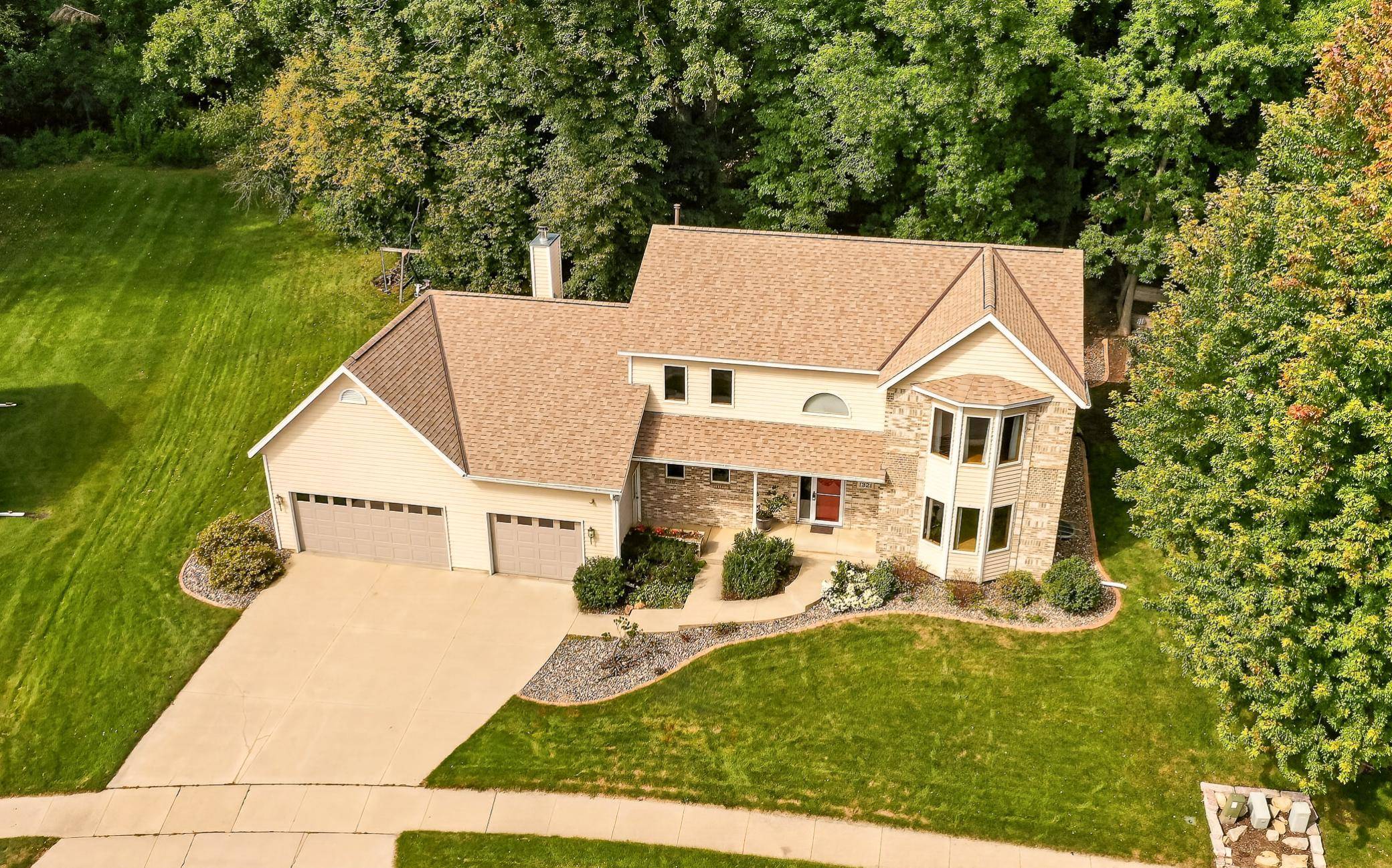 1321 Woodland DR SW, Rochester, MN 55902