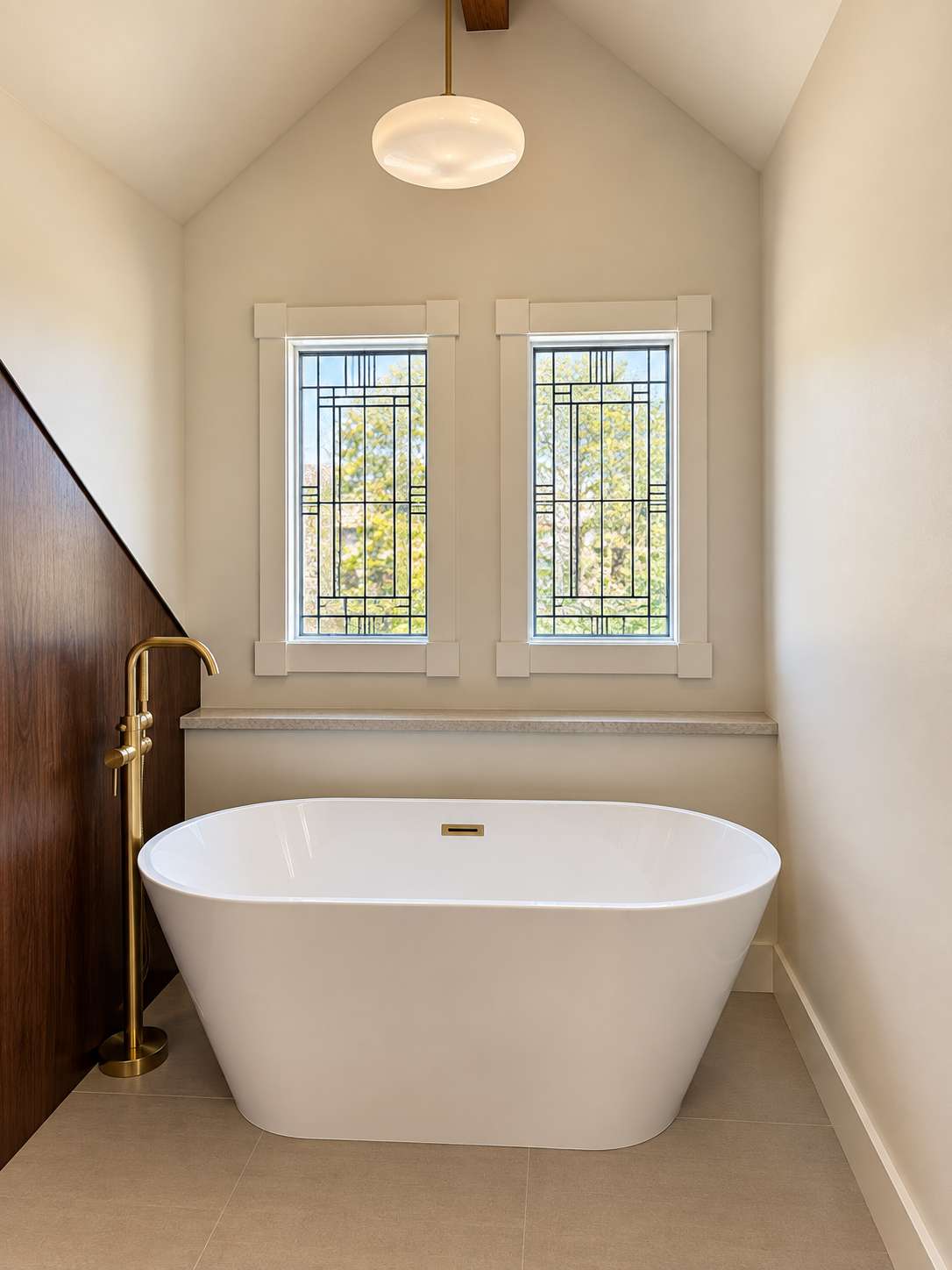 383 Portland AVE #Carriage House, Saint Paul, MN 55102