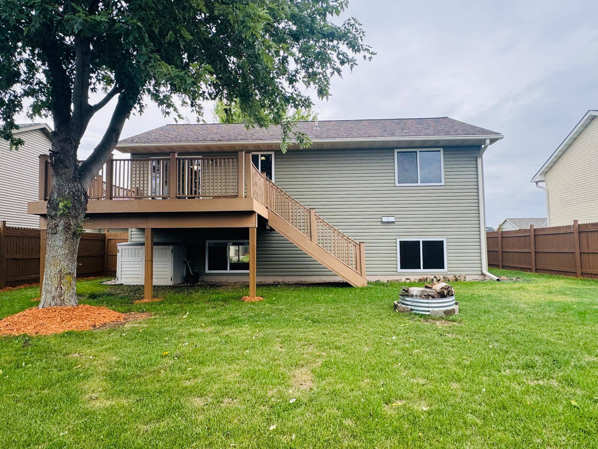 1345 Osprey CT, New Richmond, WI 54017