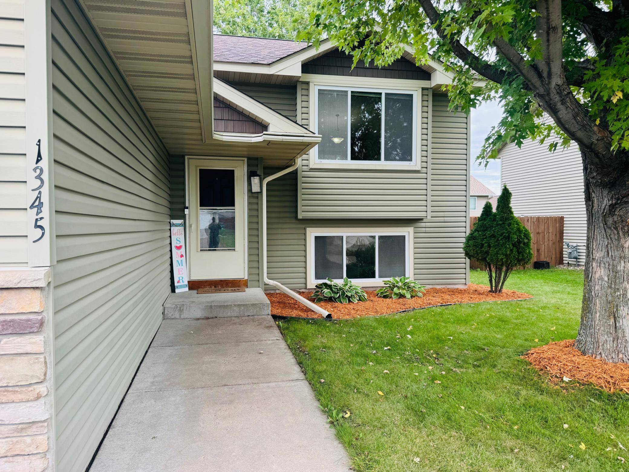 1345 Osprey CT, New Richmond, WI 54017