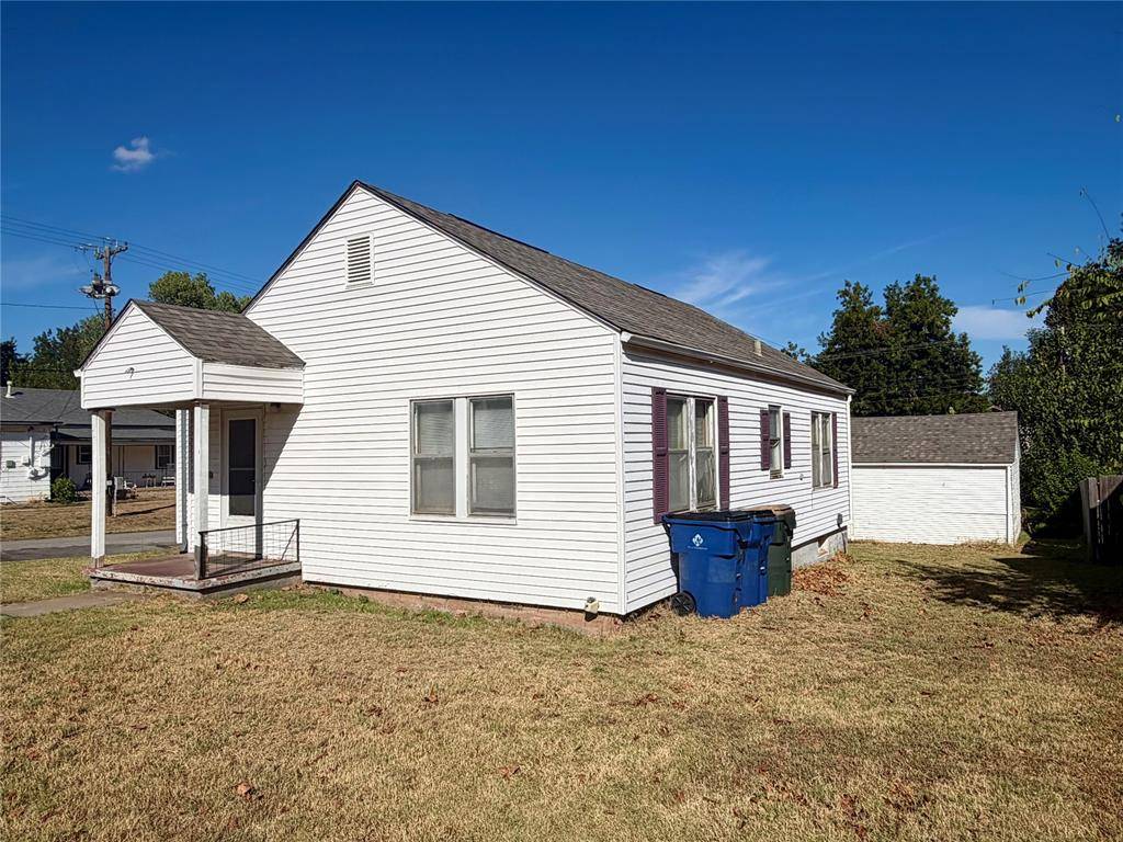 1701 S 16th ST, Chickasha, OK 73018