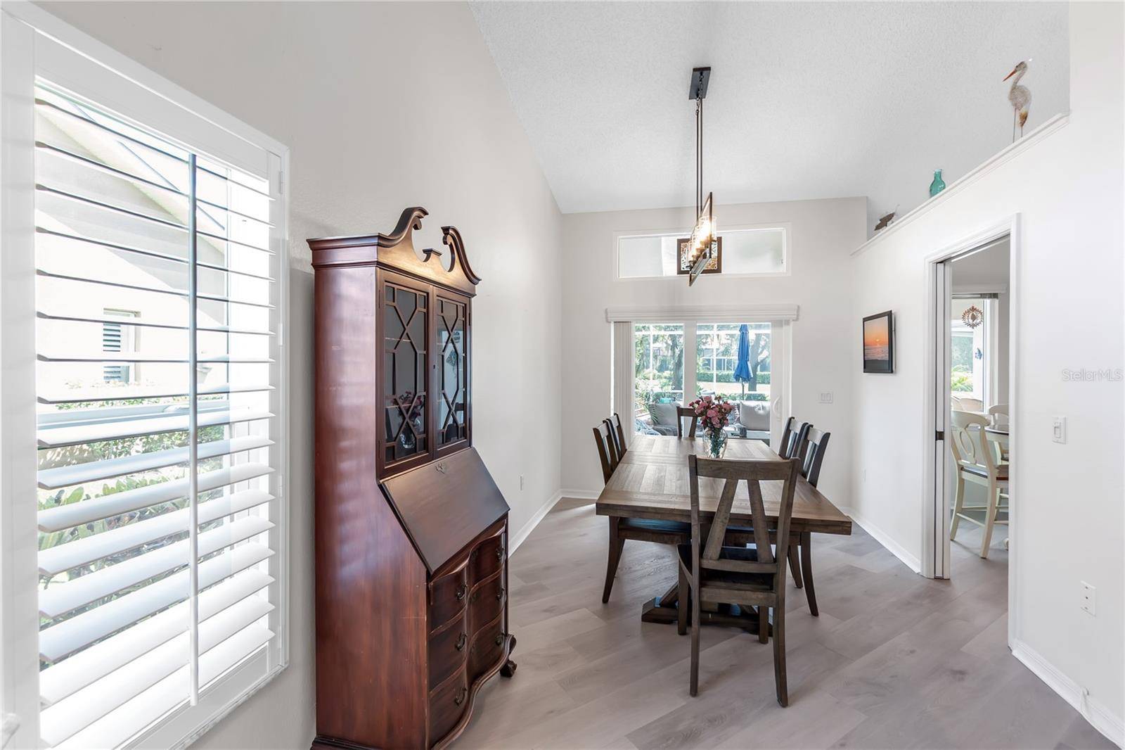 6404 STONE RIVER RD, Bradenton, FL 34203