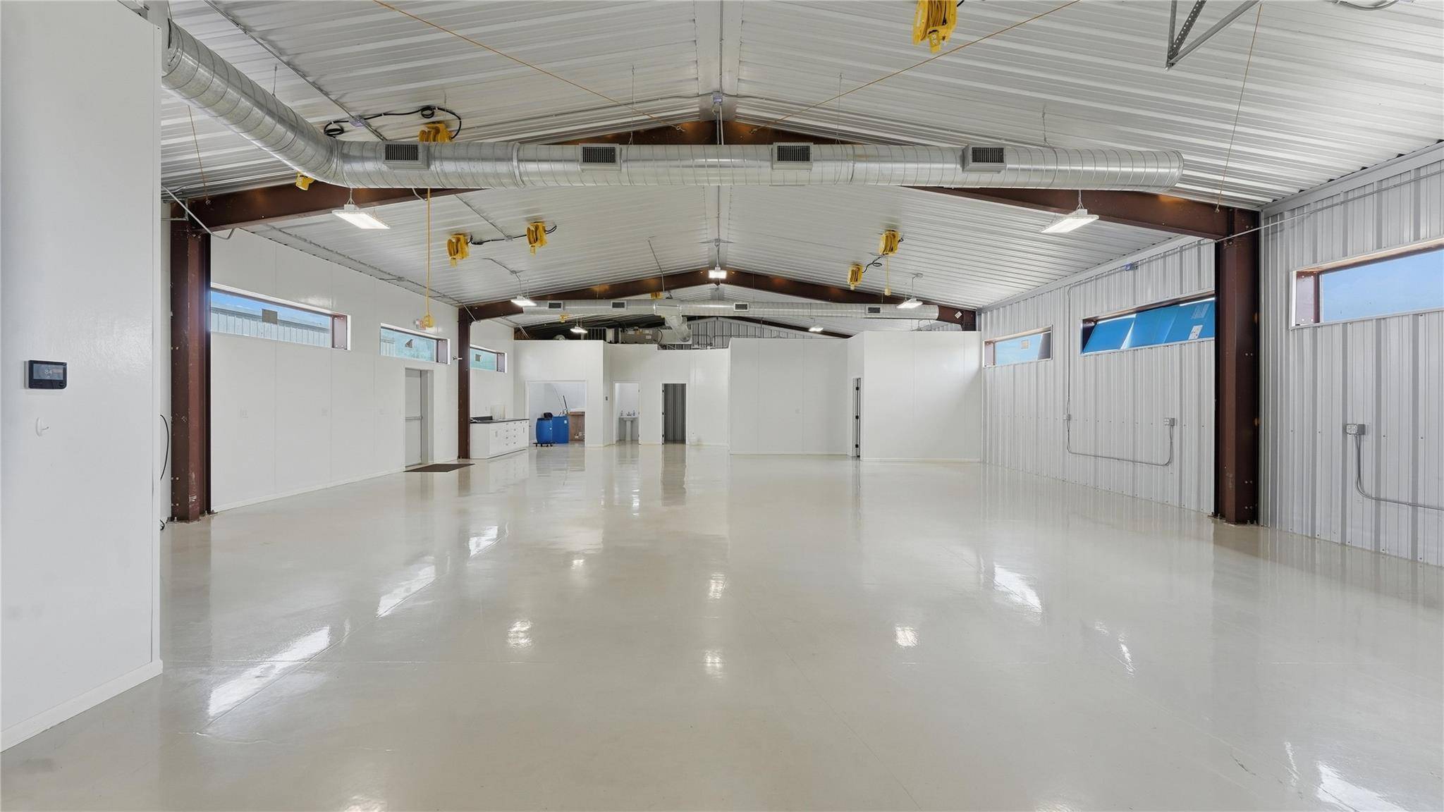 2496 Highway 304, Smithville, TX 78957