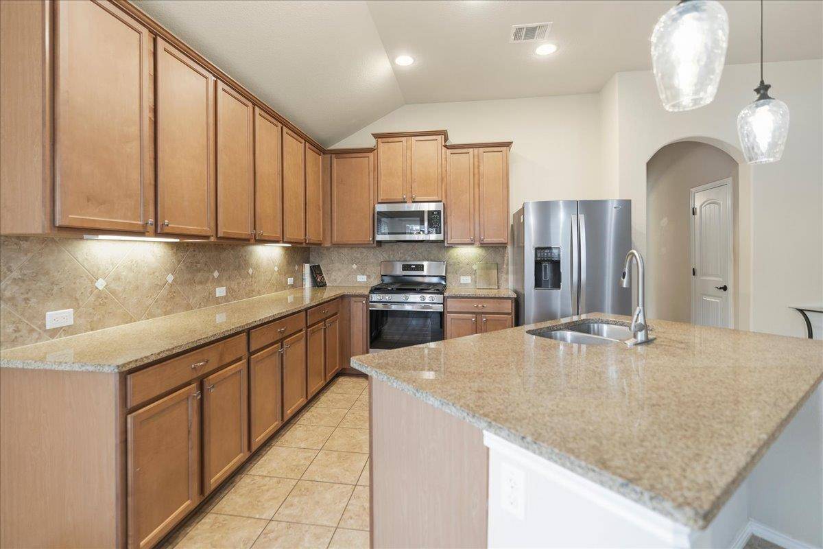 236 Fletcher BND, Buda, TX 78610