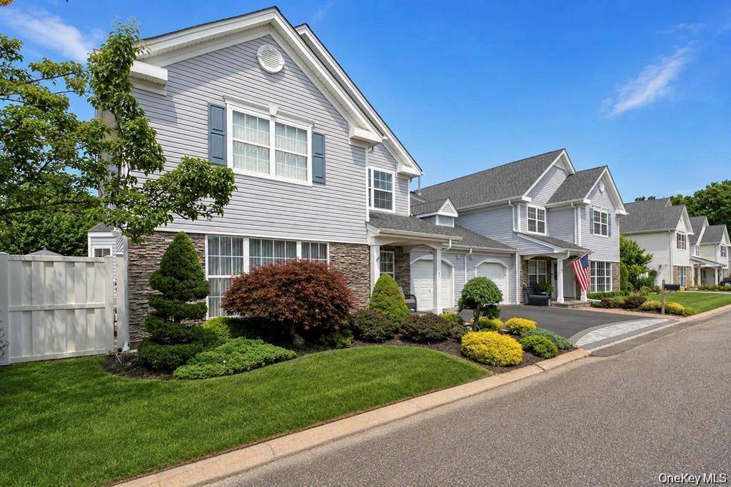 1 Jennifer LN, Middle Island, NY 11953