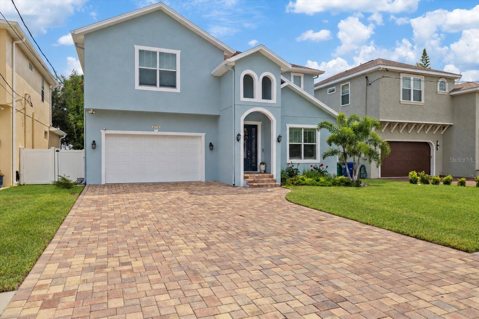 2712 W GRAY ST, Tampa, FL 33609