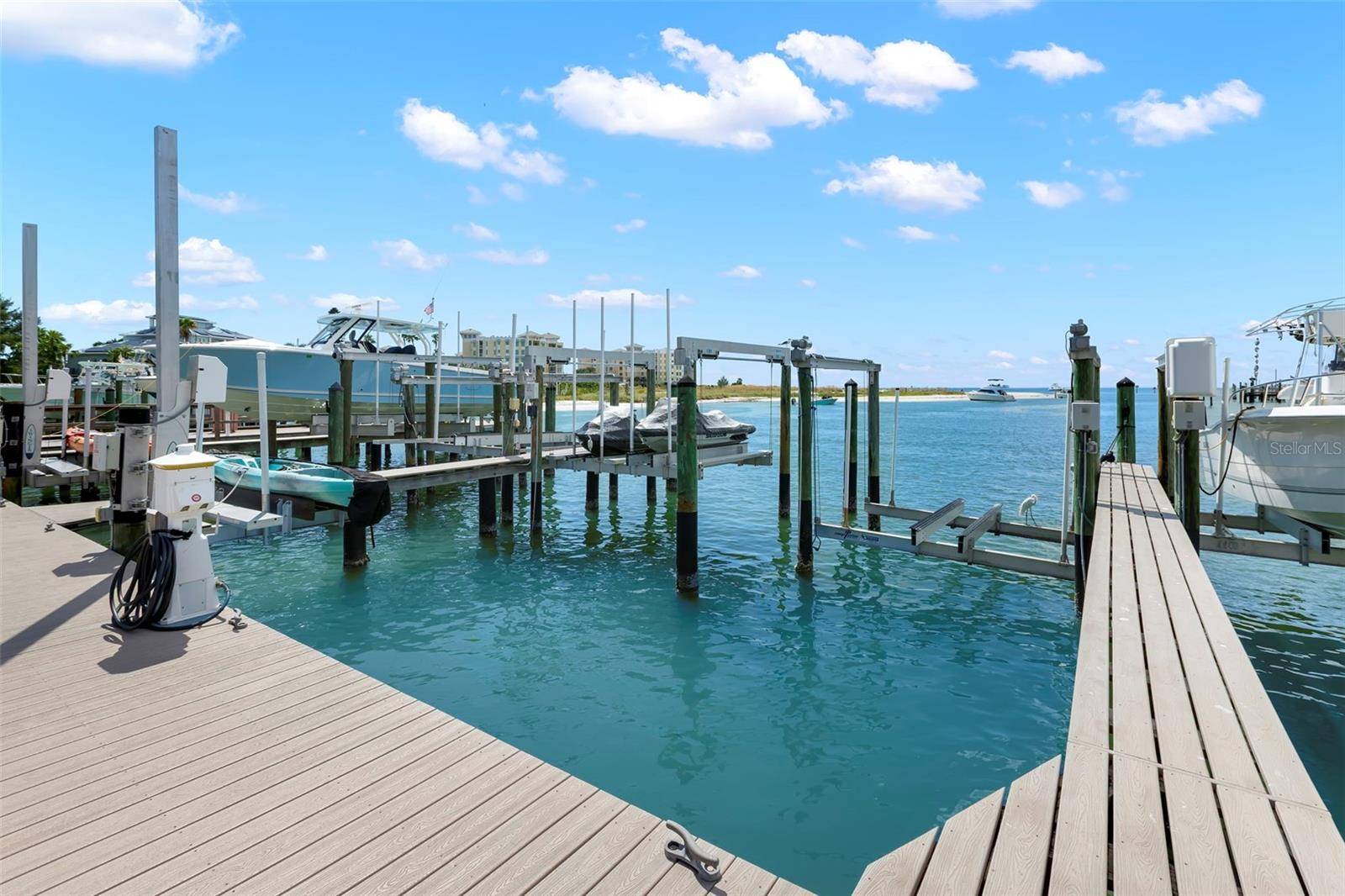 1100 PINELLAS BAYWAY S #I4, Tierra Verde, FL 33715