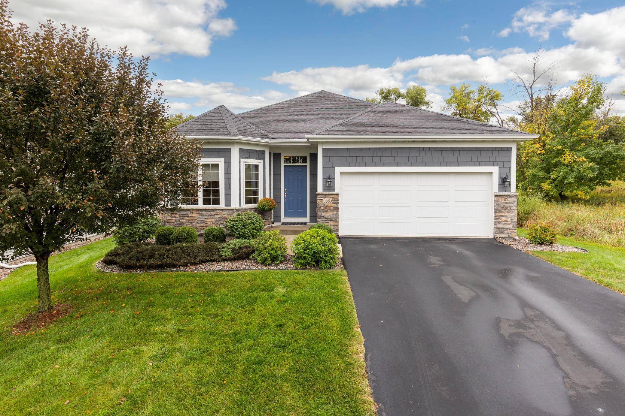 6583 Bracken DR, Minnetrista, MN 55331