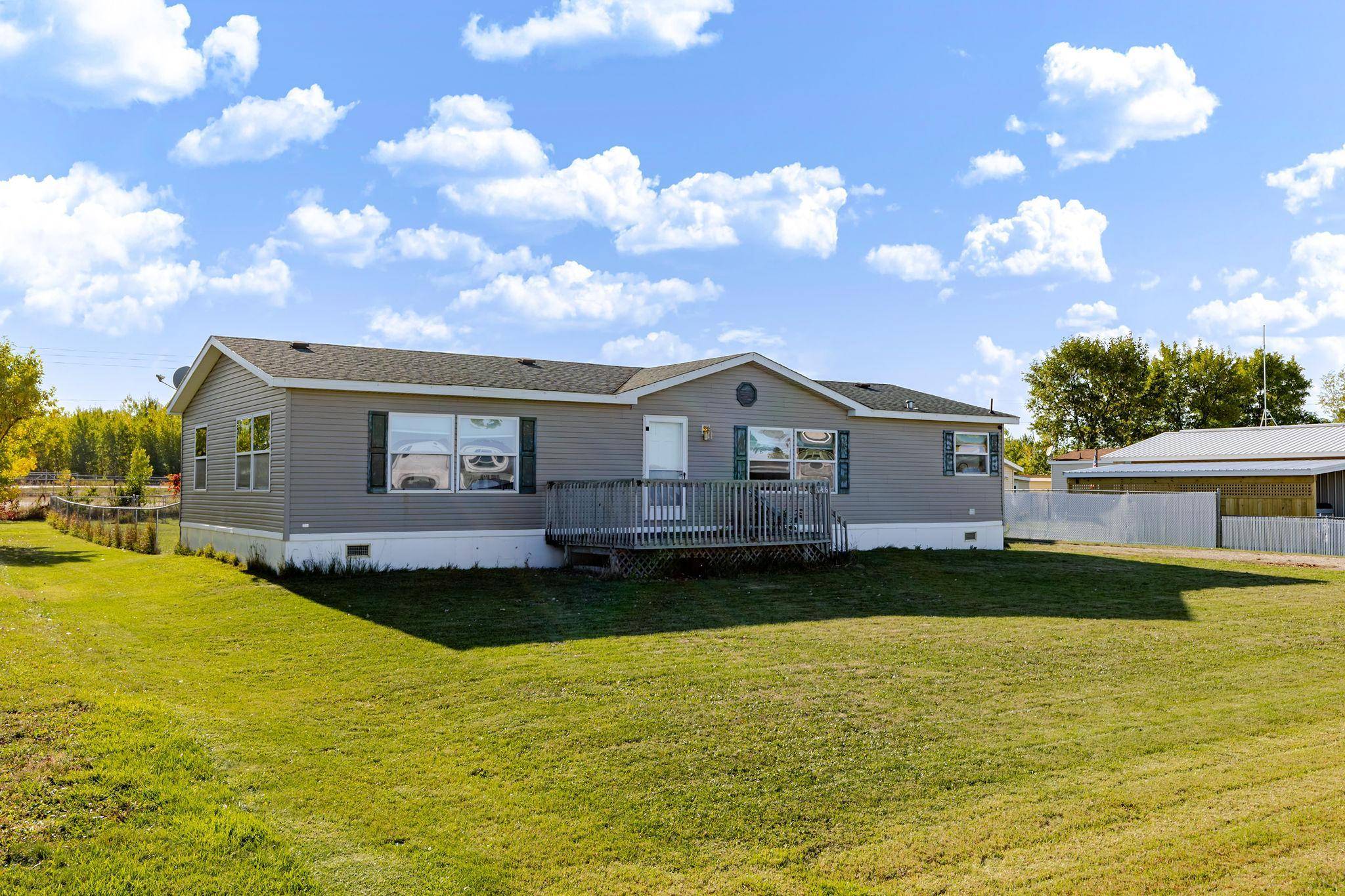 146 4th ST, Walcott, ND 58077
