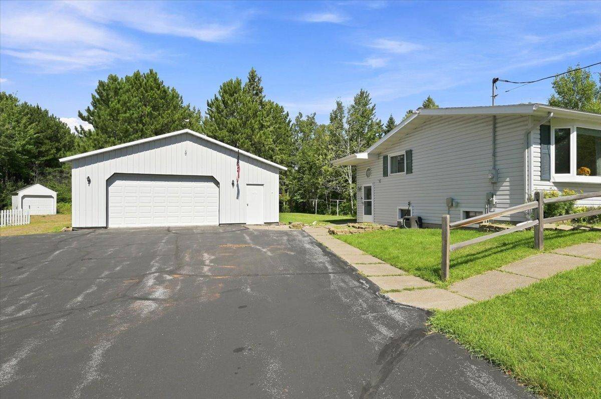 4305 W Beyer RD, Duluth, MN 55803