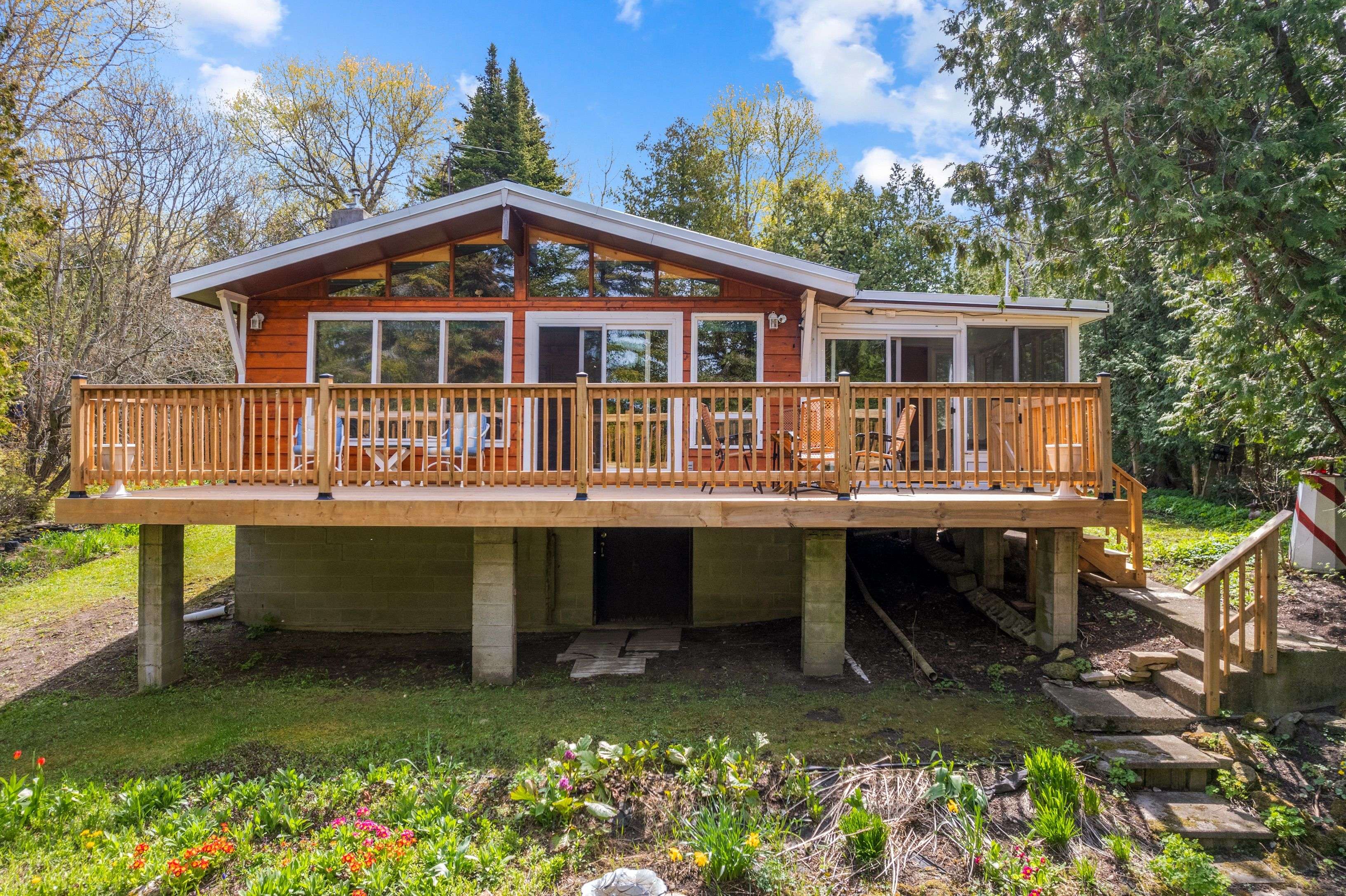 28 Stewarts PT, Northern Bruce Peninsula, ON N0H 1W0