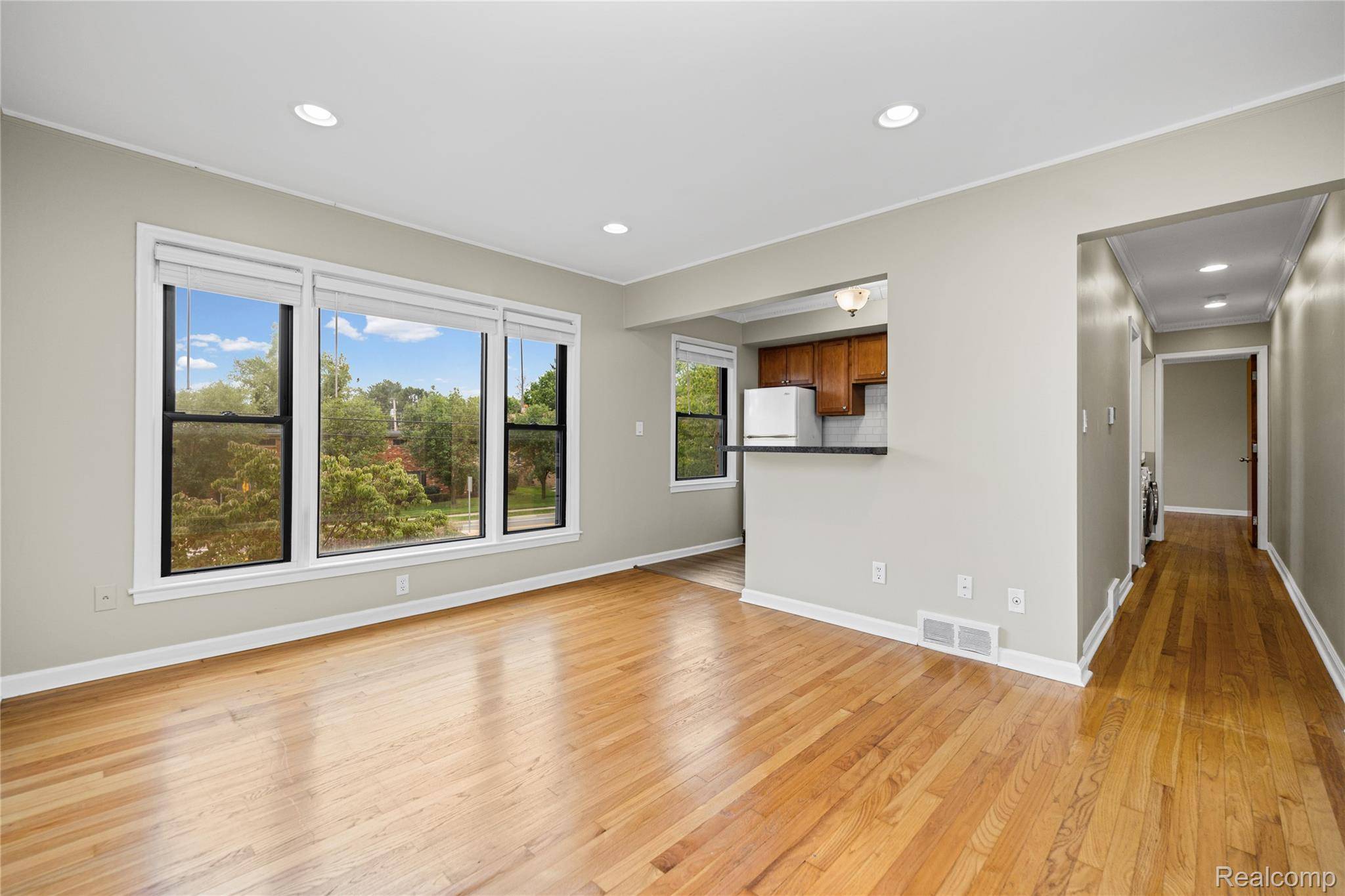 617 E Lincoln AVE #5, Royal Oak, MI 48067