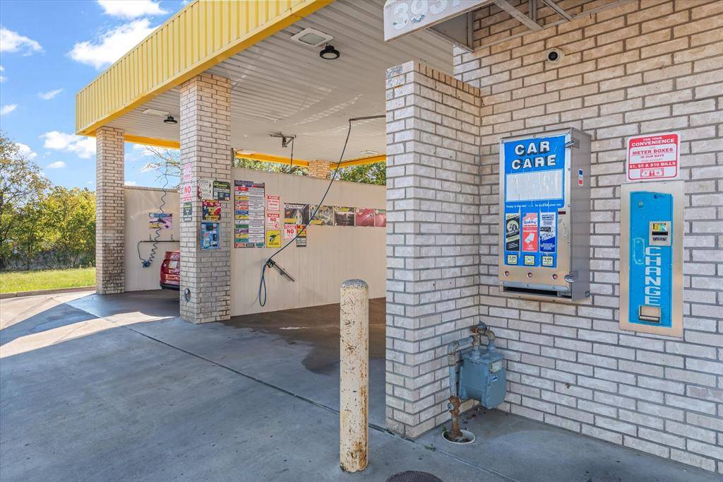 3937 Lee Street, Greenville, TX 75401