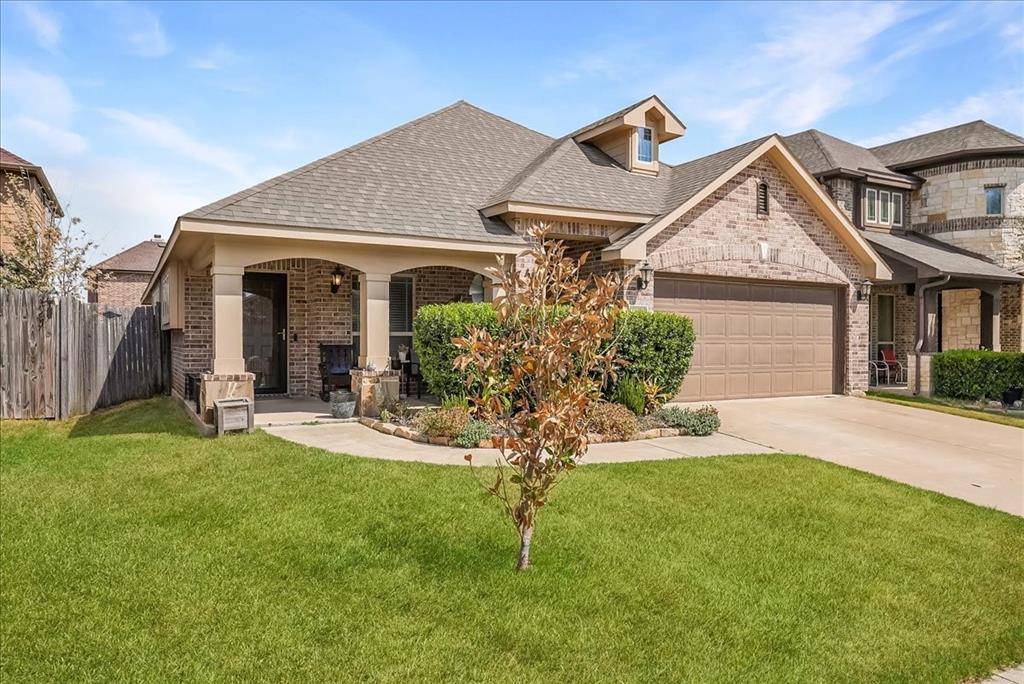 4332 Sweet Clover Lane, Fort Worth, TX 76036