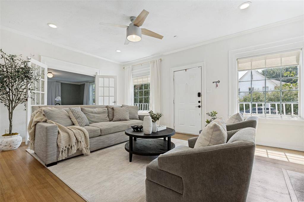 6047 Vickery Boulevard, Dallas, TX 75206