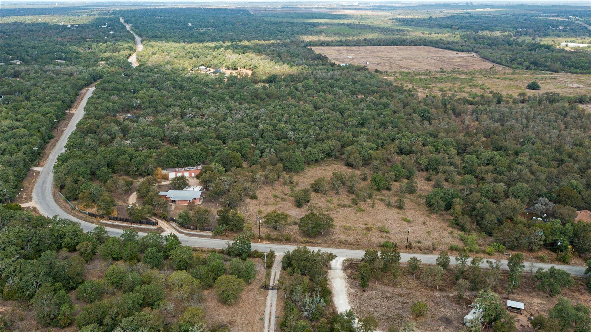 212 Thousand Oaks DR, Cedar Creek, TX 78612