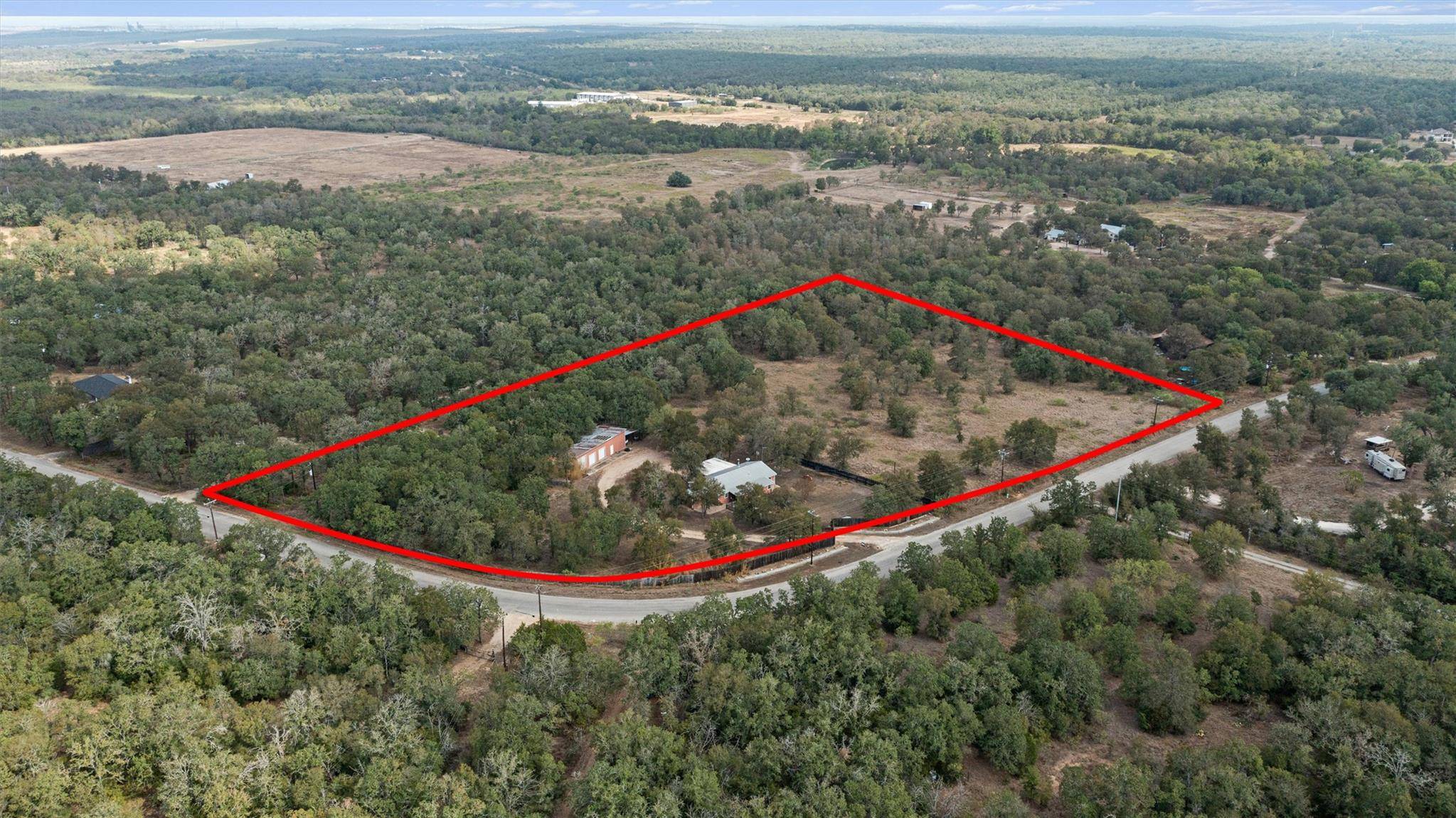 212 Thousand Oaks DR, Cedar Creek, TX 78612