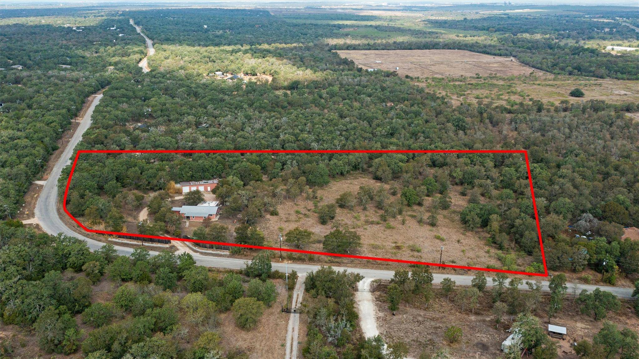 212 Thousand Oaks DR, Cedar Creek, TX 78612