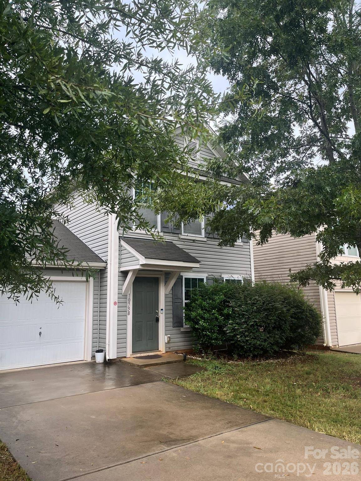 10738 Derryrush DR, Charlotte, NC 28213