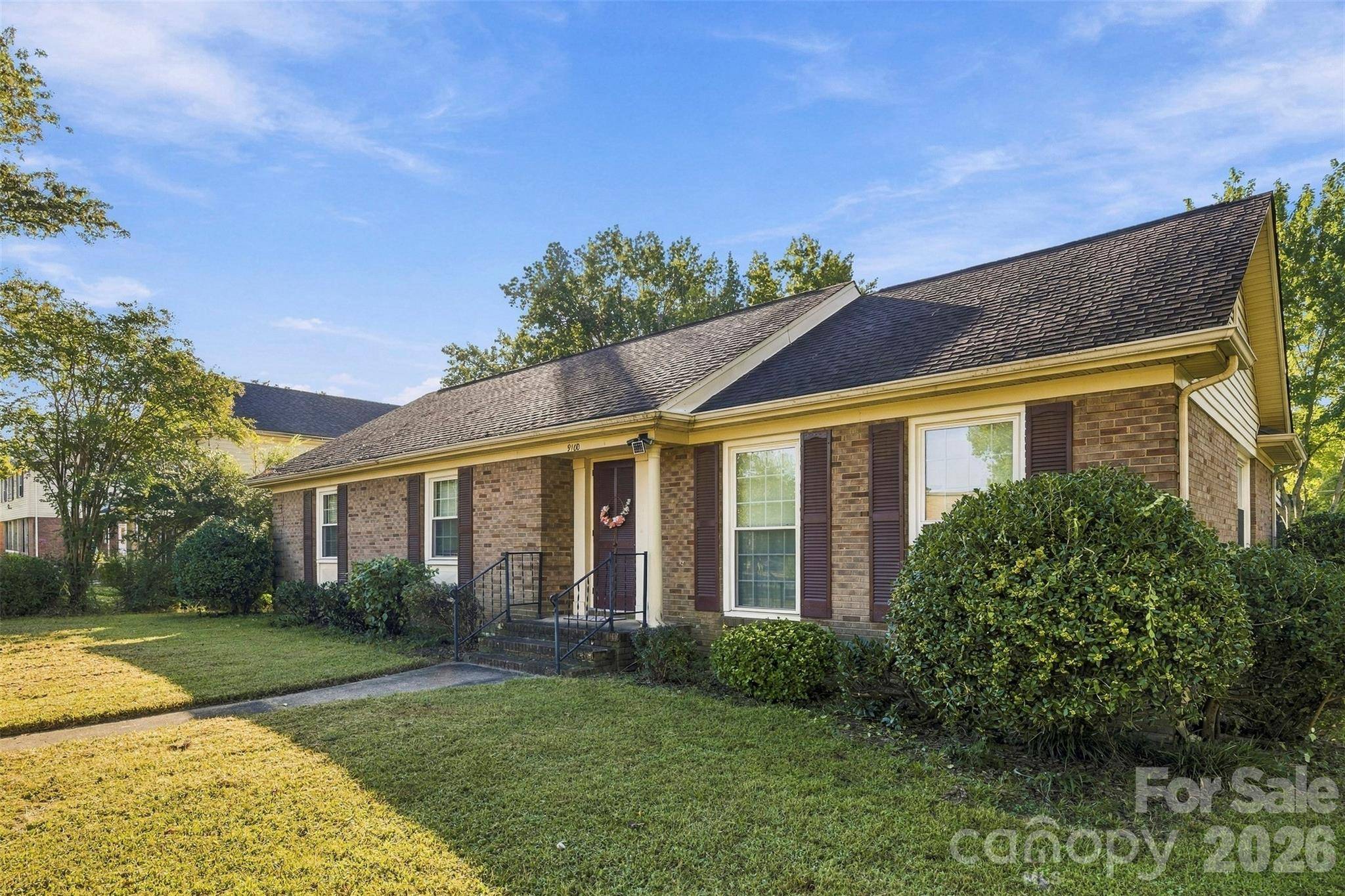 9100 Sandburg AVE, Charlotte, NC 28213