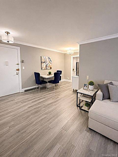 100 E Hartsdale AVE #6GW, Hartsdale, NY 10530
