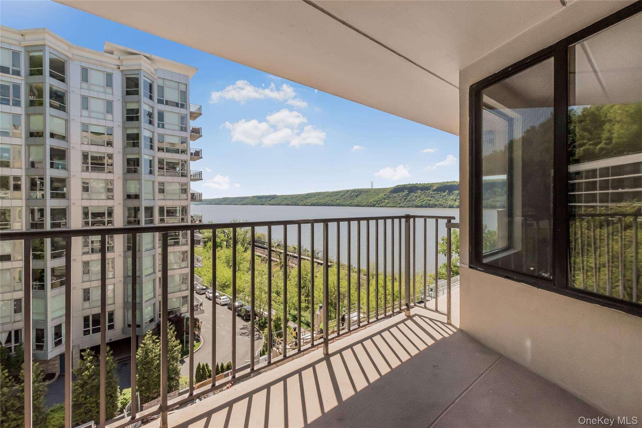 1155 Warburton AVE #7H, Yonkers, NY 10701
