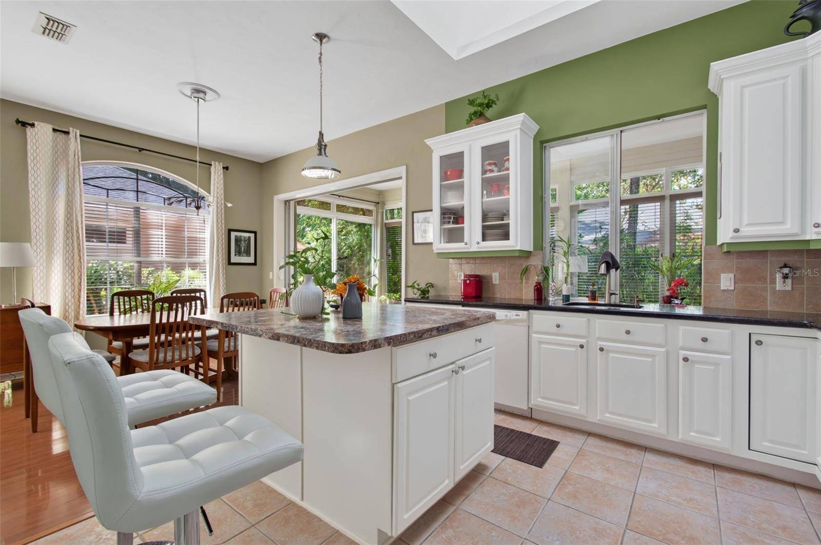 9438 SW 39TH AVE, Gainesville, FL 32608