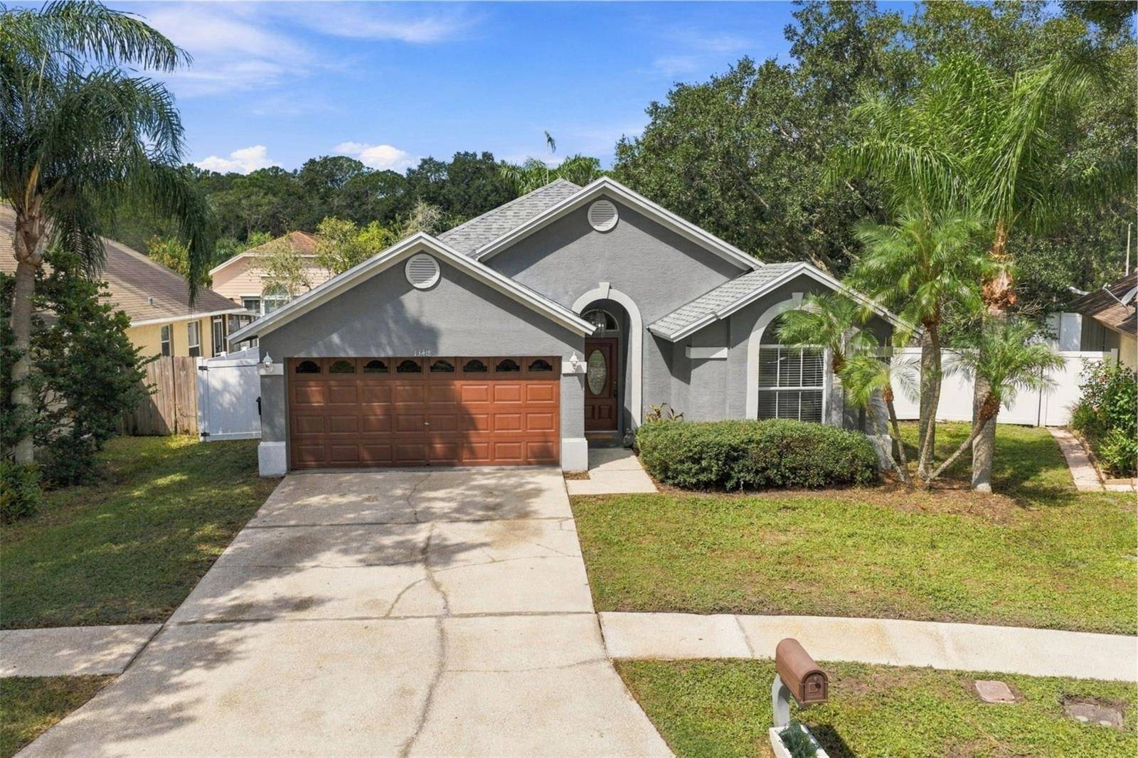 13418 SUNVALE PL, Tampa, FL 33626