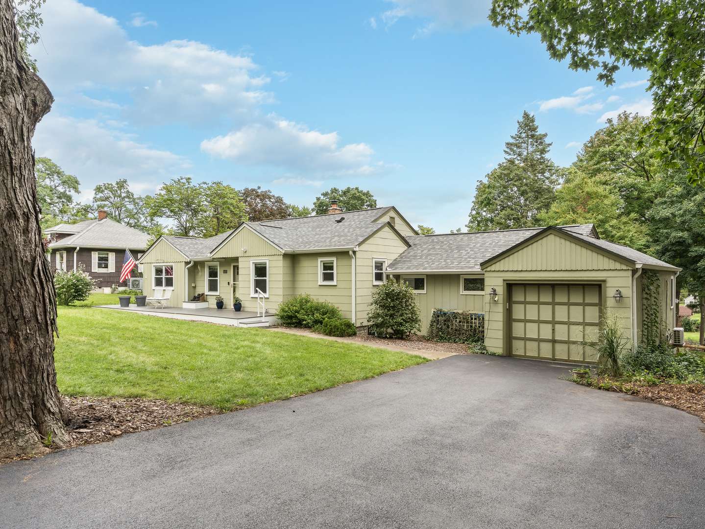 4605 Schwartz AVE, Lisle, IL 60532
