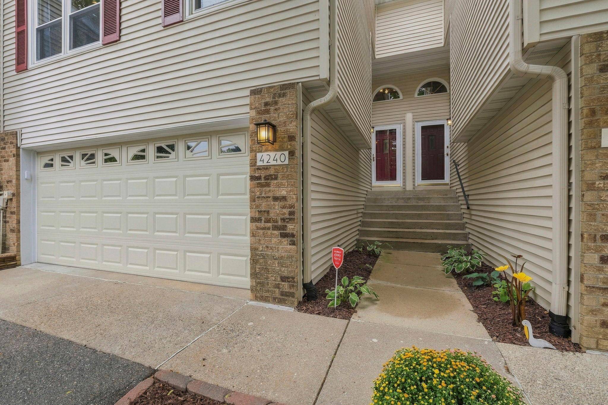 4240 Boulder Ridge PT, Eagan, MN 55122