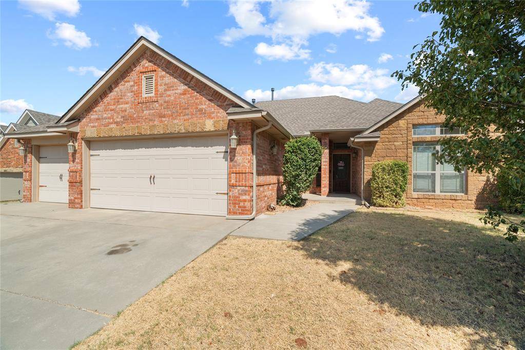 12833 NW 6th ST, Yukon, OK 73099