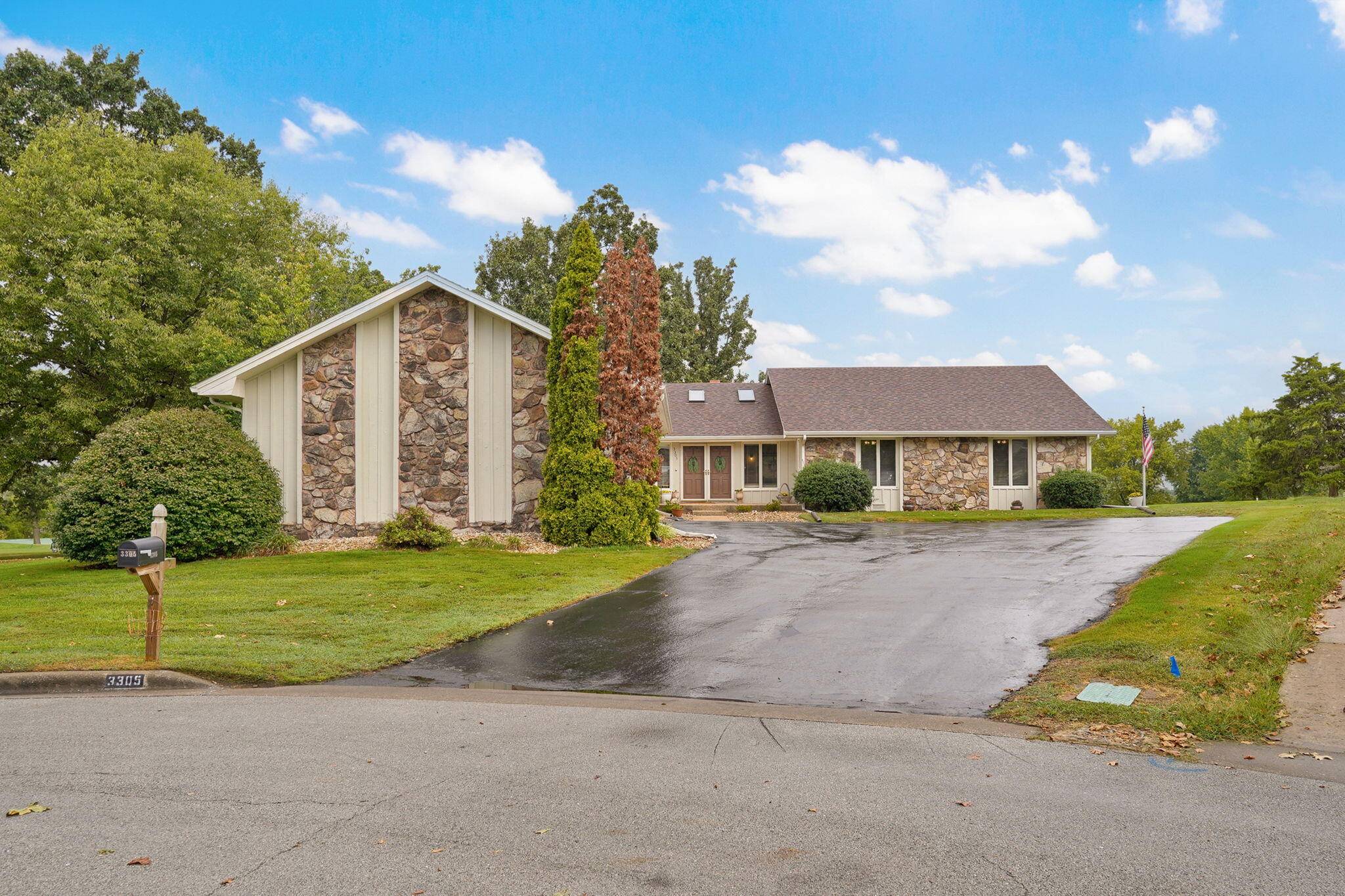 3305 Olympic CIR, Nixa, MO 65714
