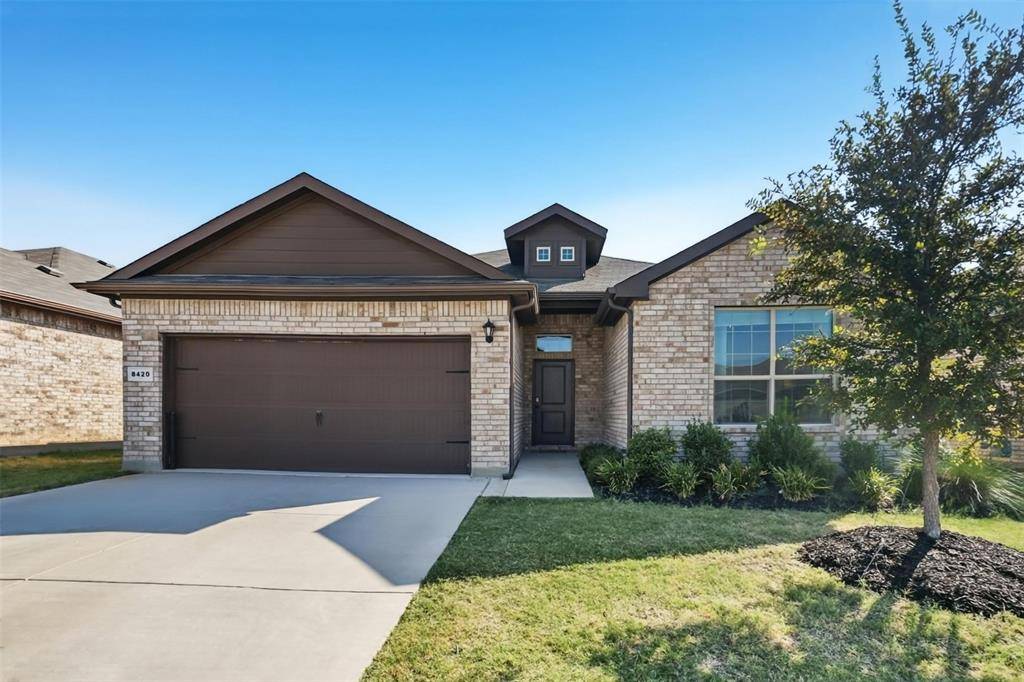 8420 Berry Crest Street, Fort Worth, TX 76179
