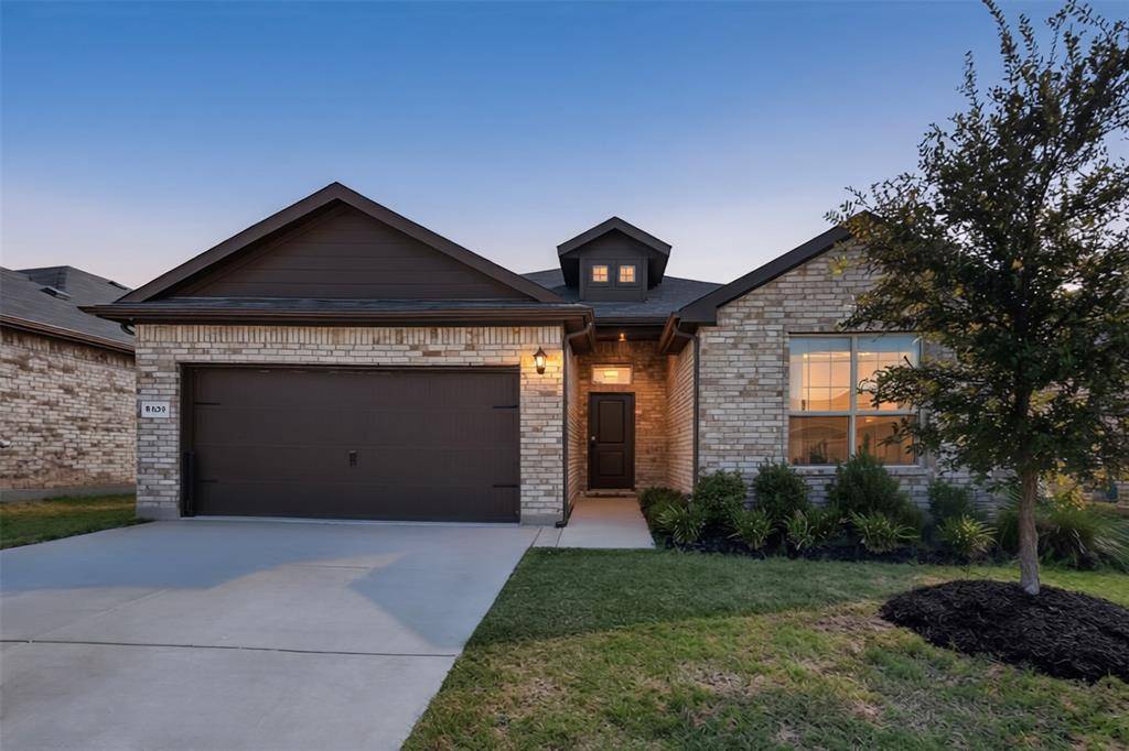 8420 Berry Crest Street, Fort Worth, TX 76179