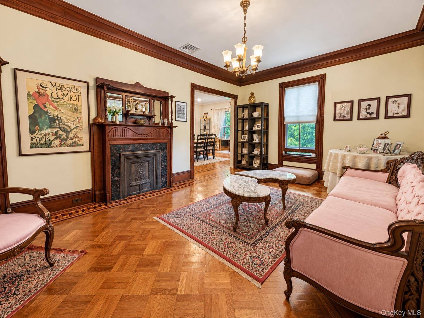 34 E Williston AVE, East Williston, NY 11596