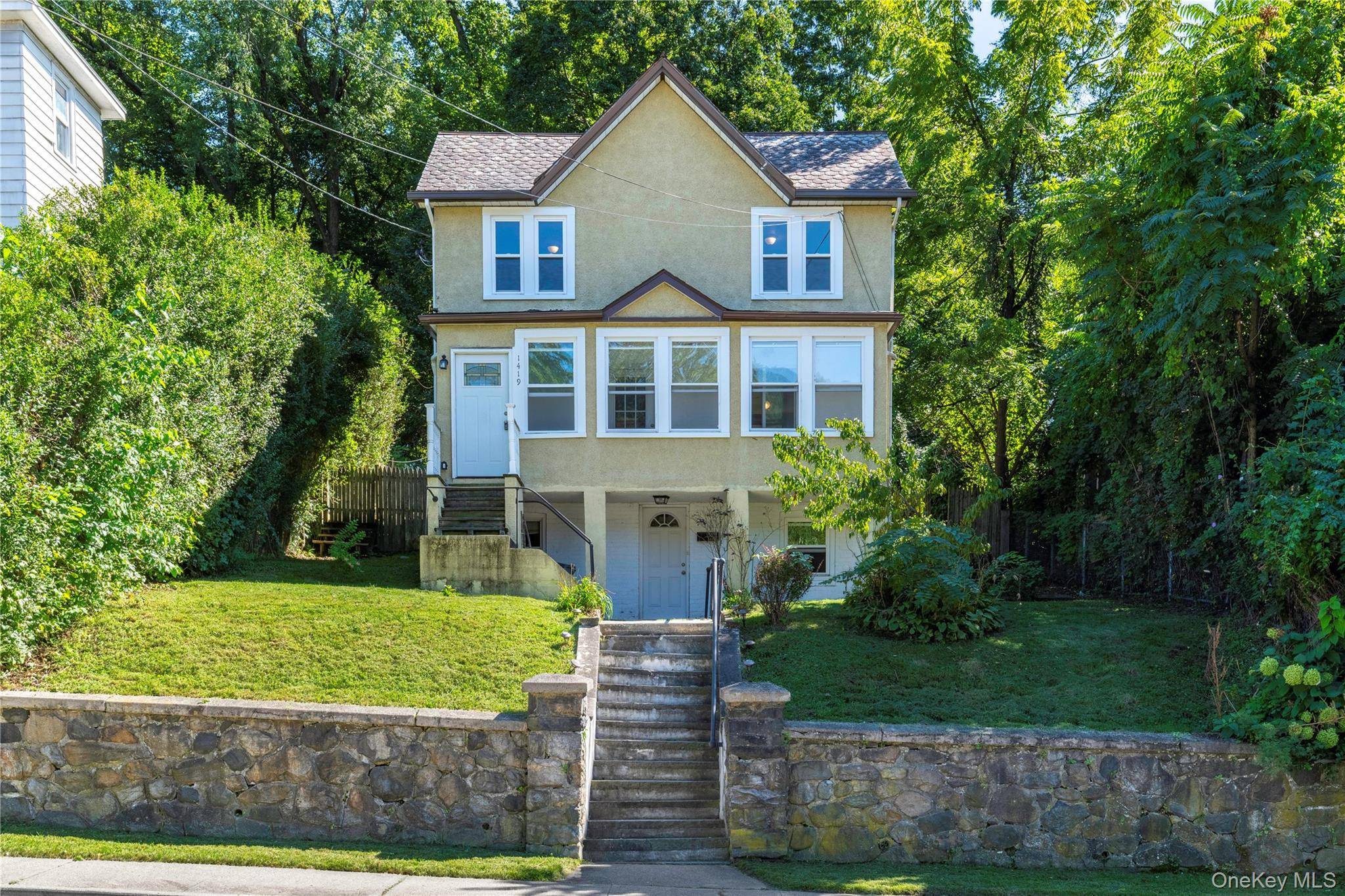 1419 Park ST, Peekskill, NY 10566