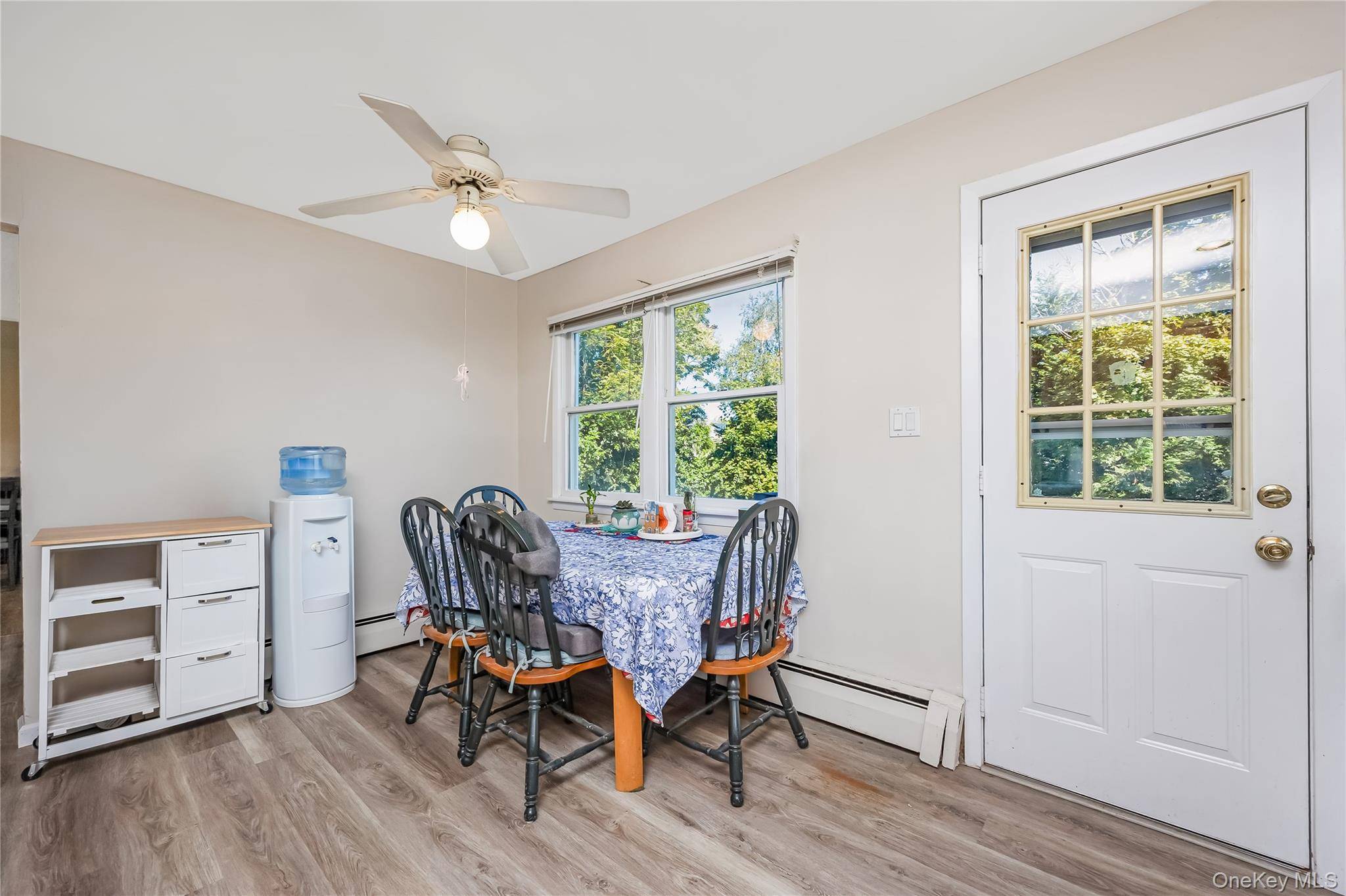 26 Dawes AVE, Amity Harbor, NY 11701