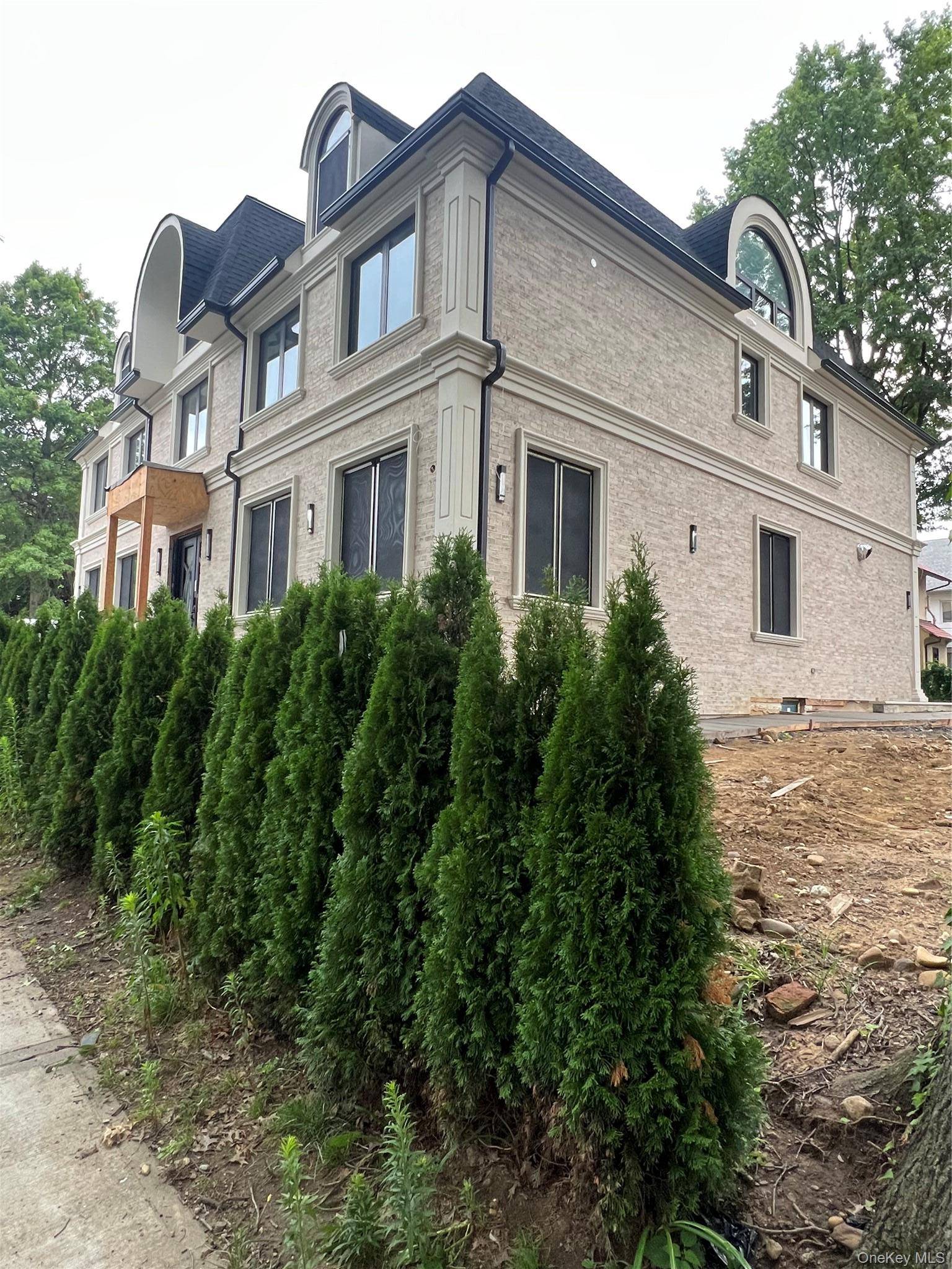 8507 Abingdon RD, Kew Gardens, NY 11415