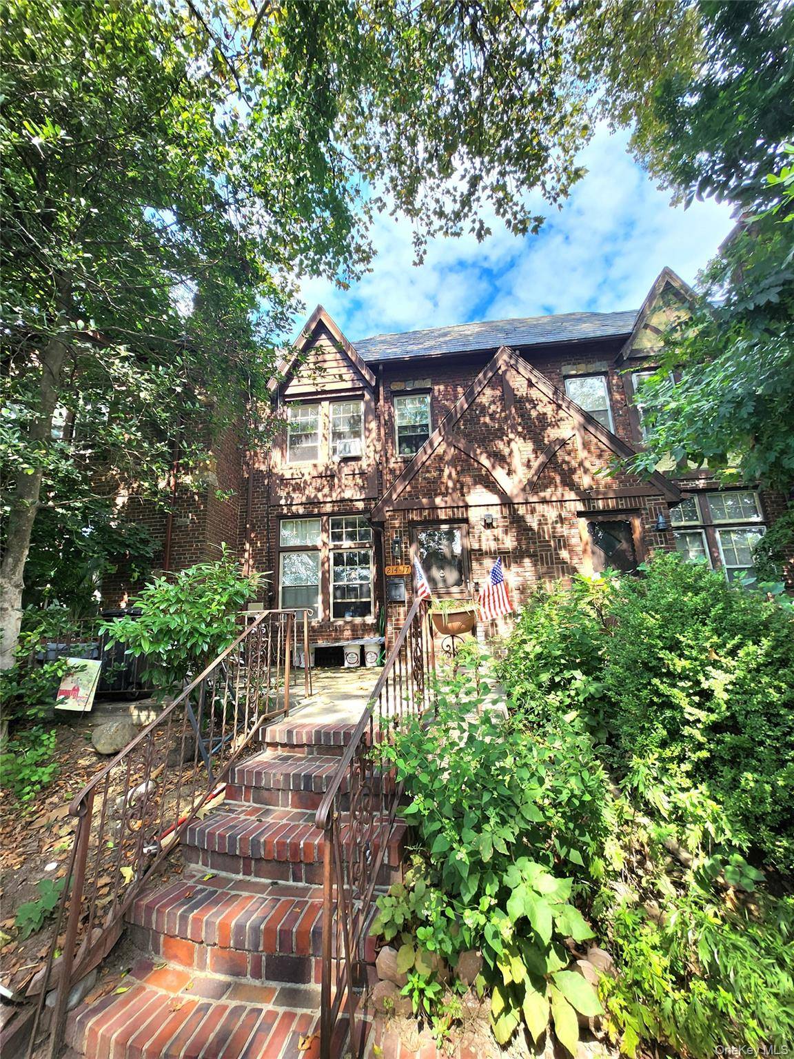 21417 45th DR, Bayside, NY 11361