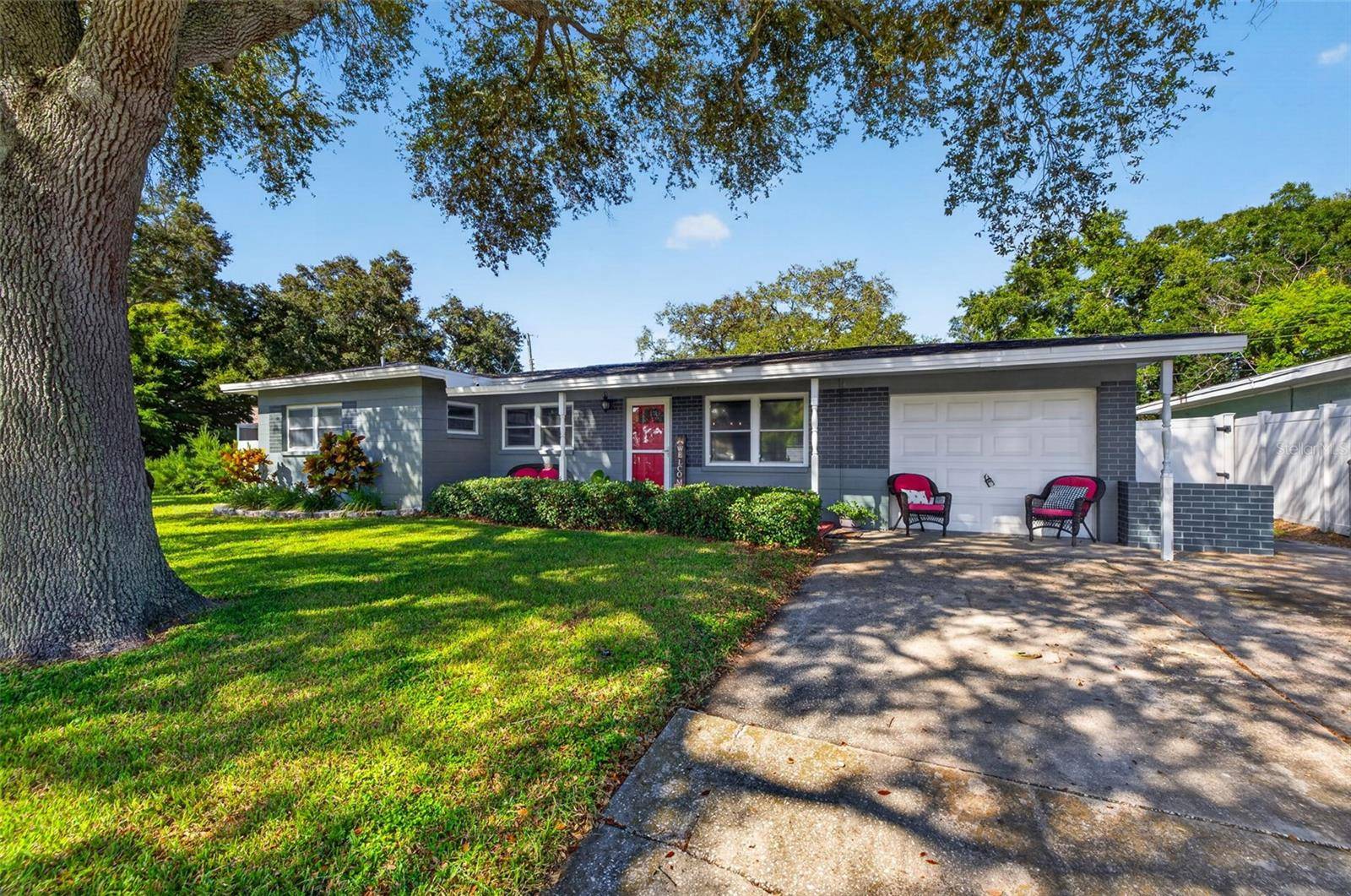 11048 116TH ST, Seminole, FL 33778