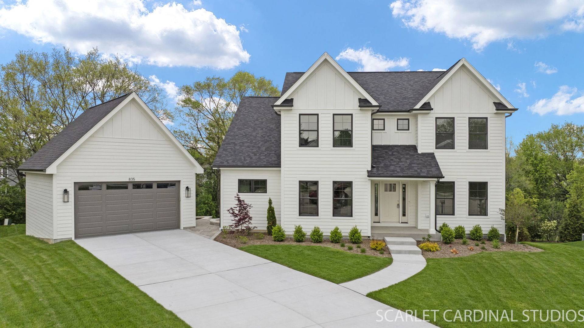 835 Avon CT, Glen Ellyn, IL 60137