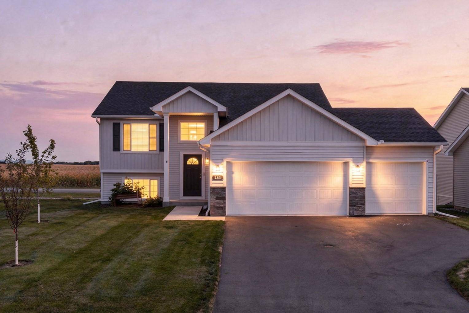 133 Terning WAY, Howard Lake, MN 55349