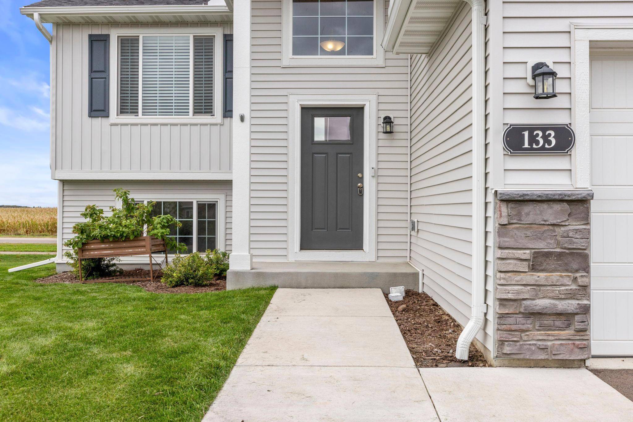 133 Terning WAY, Howard Lake, MN 55349