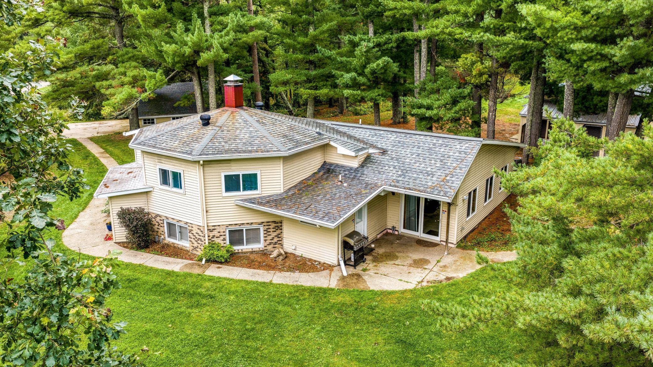 11081 Hillcrest DR NE, Bemidji, MN 56601